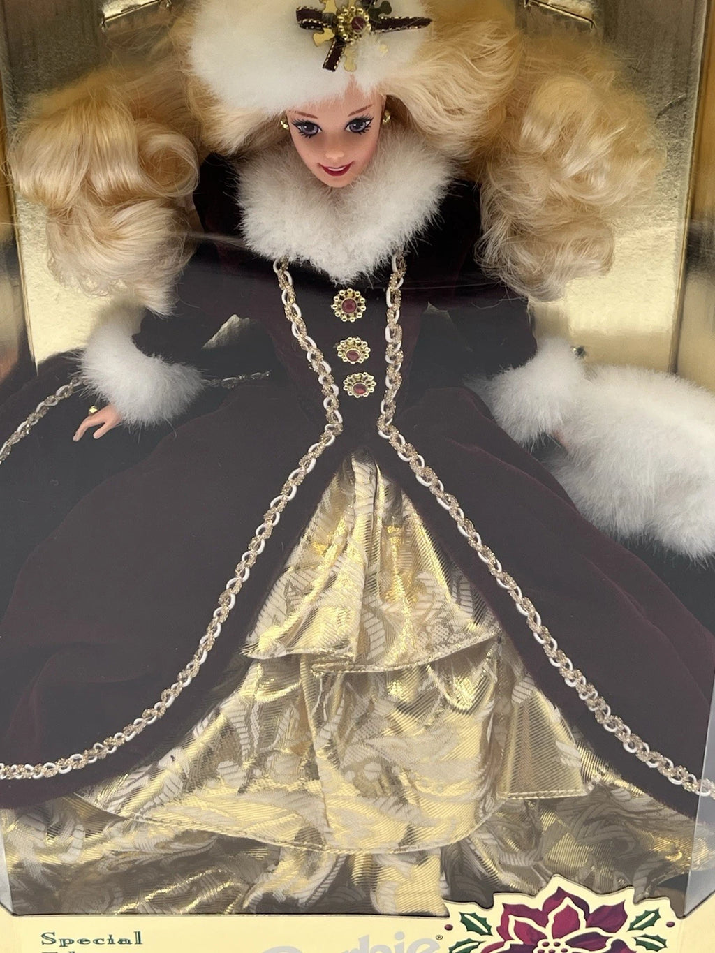 1996 Mattel Happy Holidays Barbie Doll #15646 Purple Eyes Variant NRFB