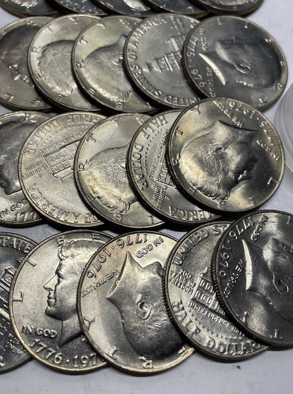 1976-D Bicentennial Kennedy Half Dollar 20-Coin Uncirculated Roll