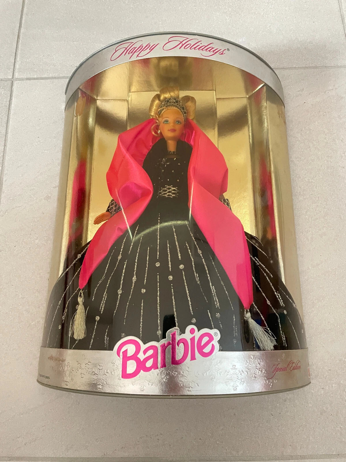 1998 Mattel Happy Holidays Barbie Doll Special Edition #20200 NRFB