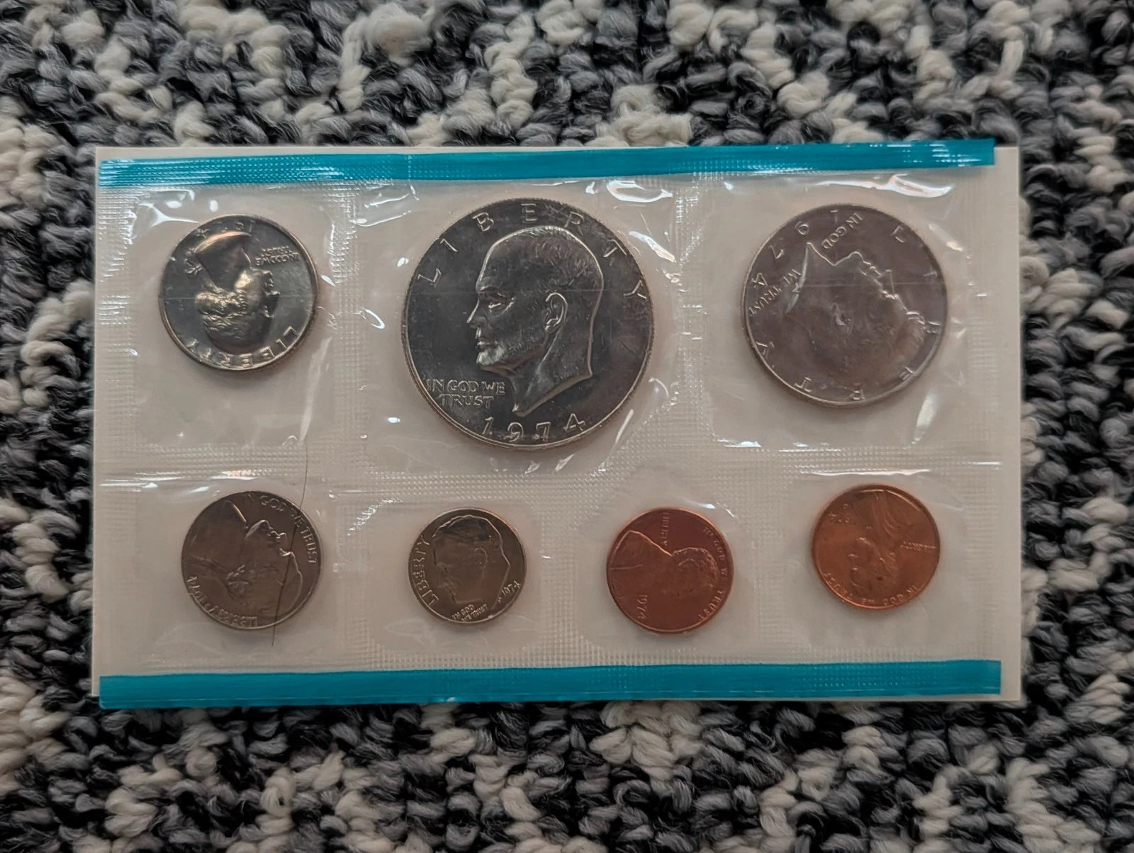 1974 P&D US Mint Uncirculated Set 13 Coins w/ Envelope
