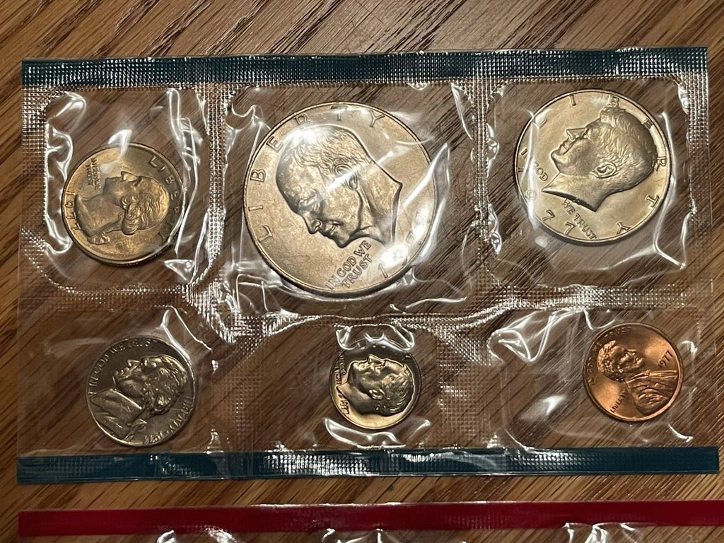 1977 P&D US Mint Uncirculated Set 12 Coins with OGP