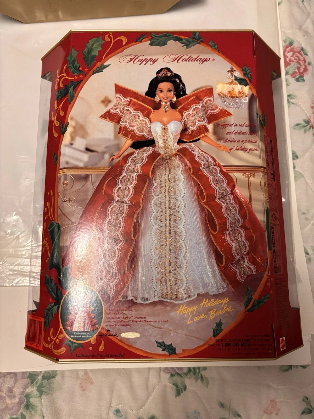 1997 Mattel Happy Holidays Barbie Doll Green Eyes Variant #17832 NIB