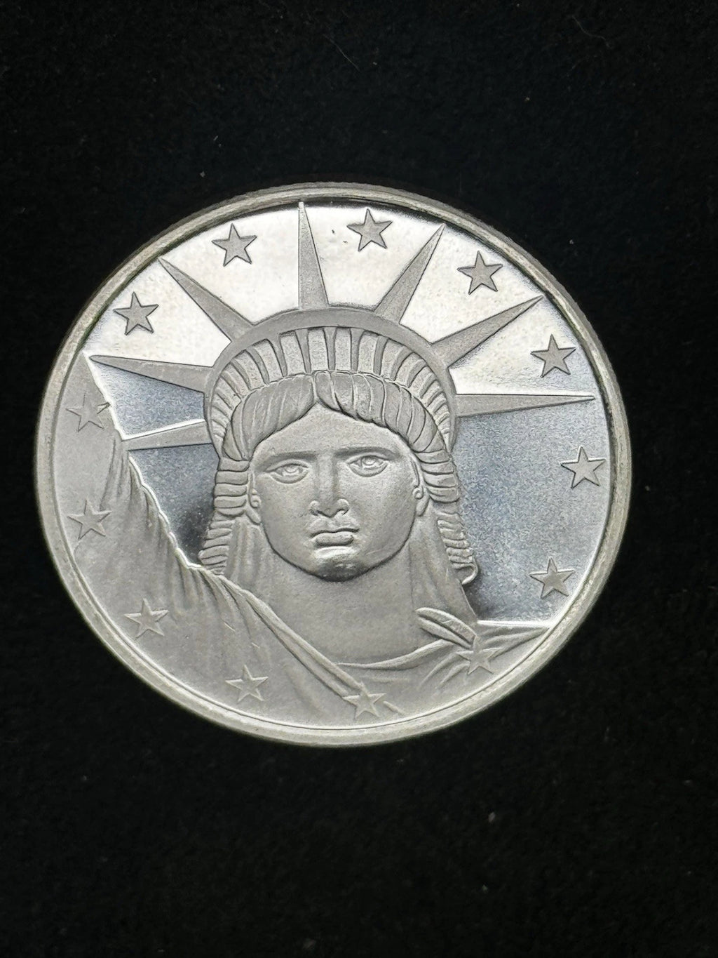 SilverTowne 1 oz .999 Fine Silver Round Lady Liberty