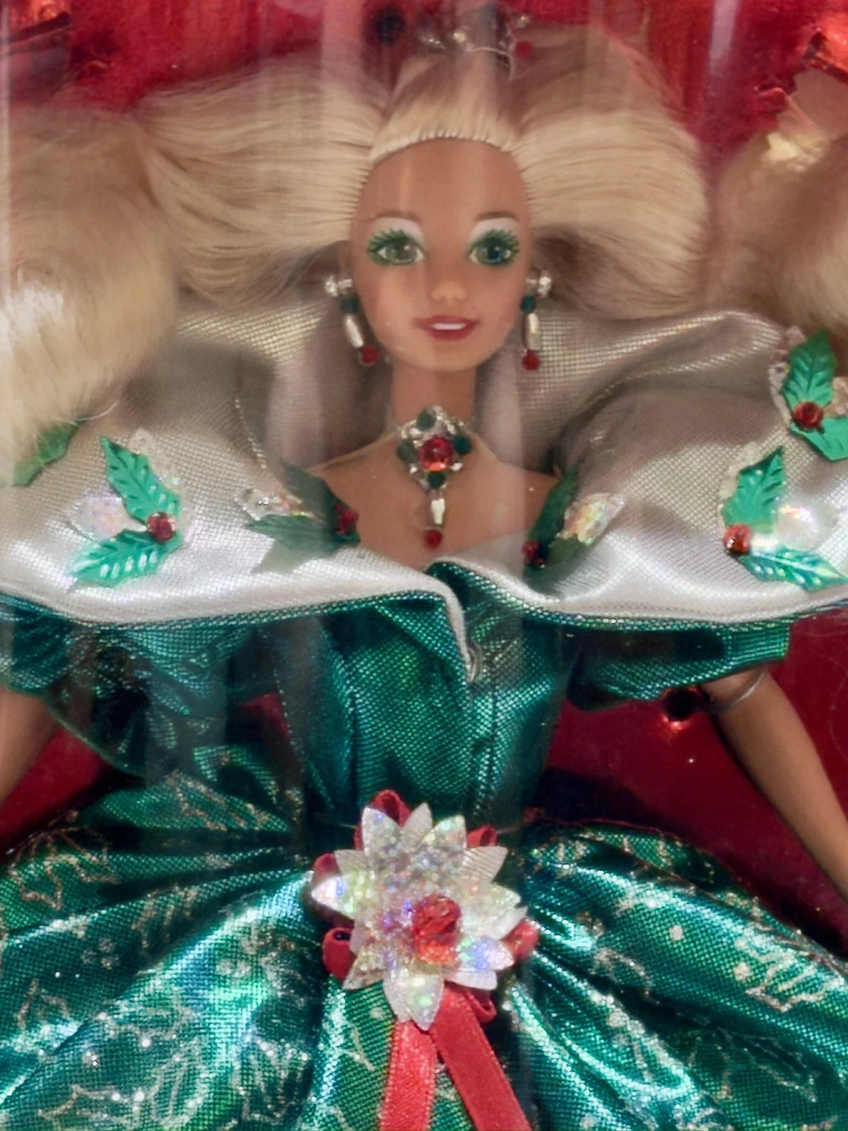 1995 Mattel Happy Holidays Barbie Special Edition Collector Doll NRFB
