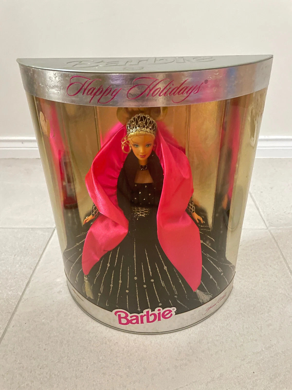1998 Mattel Happy Holidays Barbie Doll Special Edition #20200 NRFB