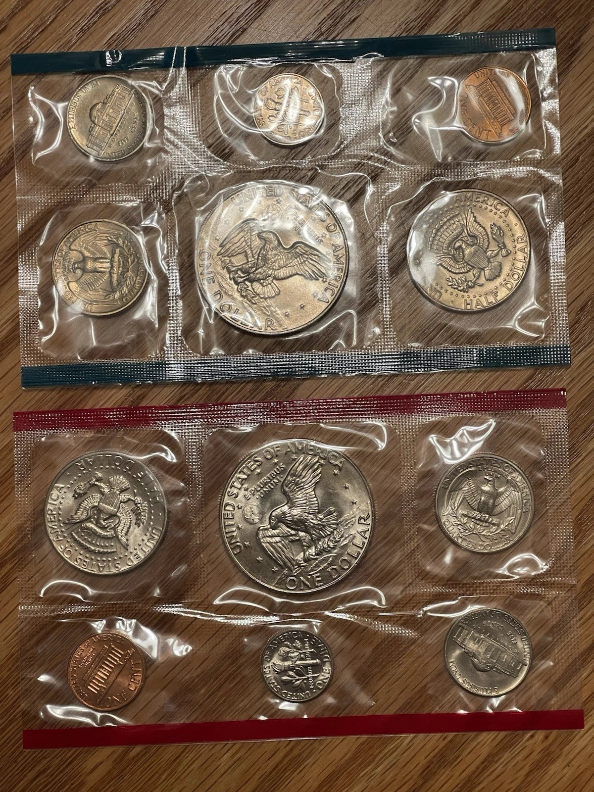 1977 P&D US Mint Uncirculated Set 12 Coins with OGP