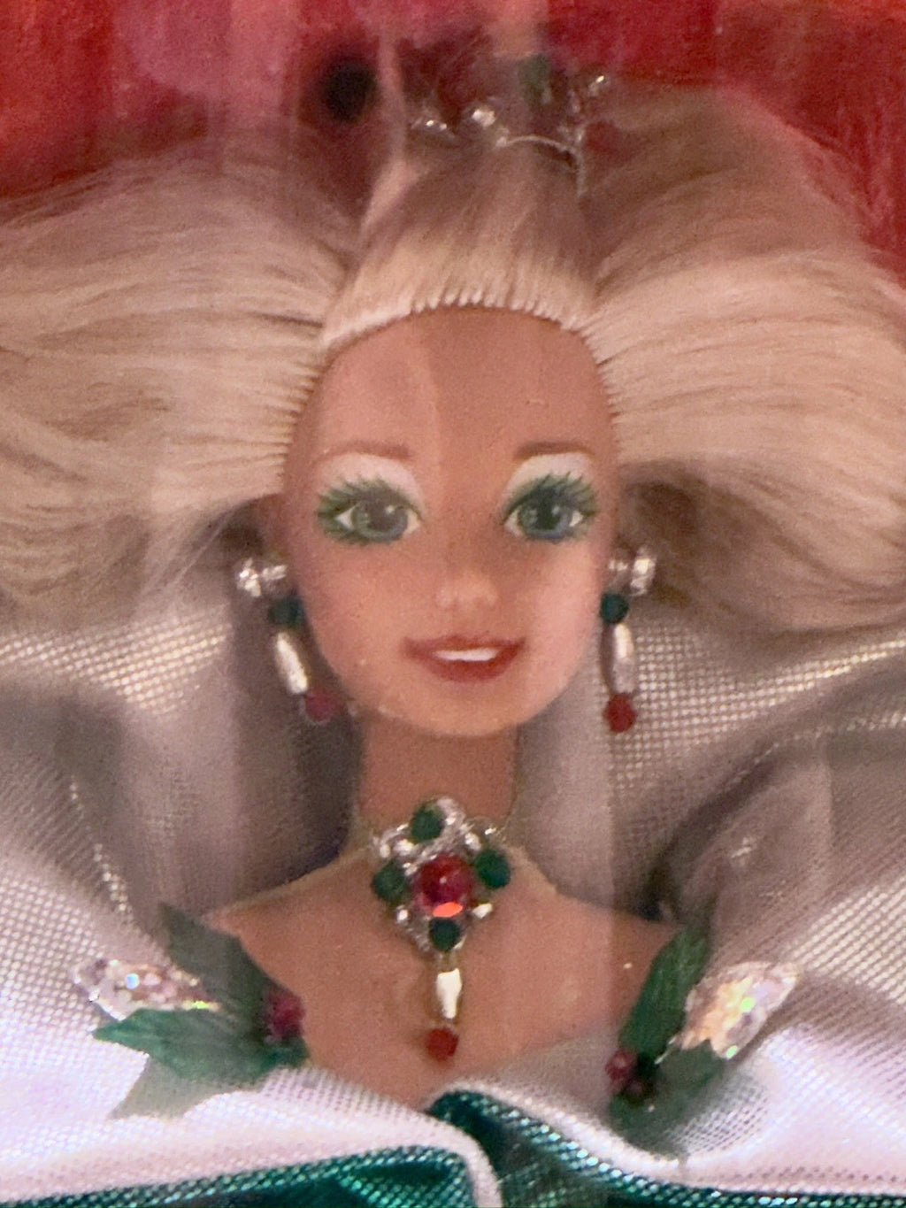 1995 Mattel Happy Holidays Barbie Special Edition Collector Doll NRFB