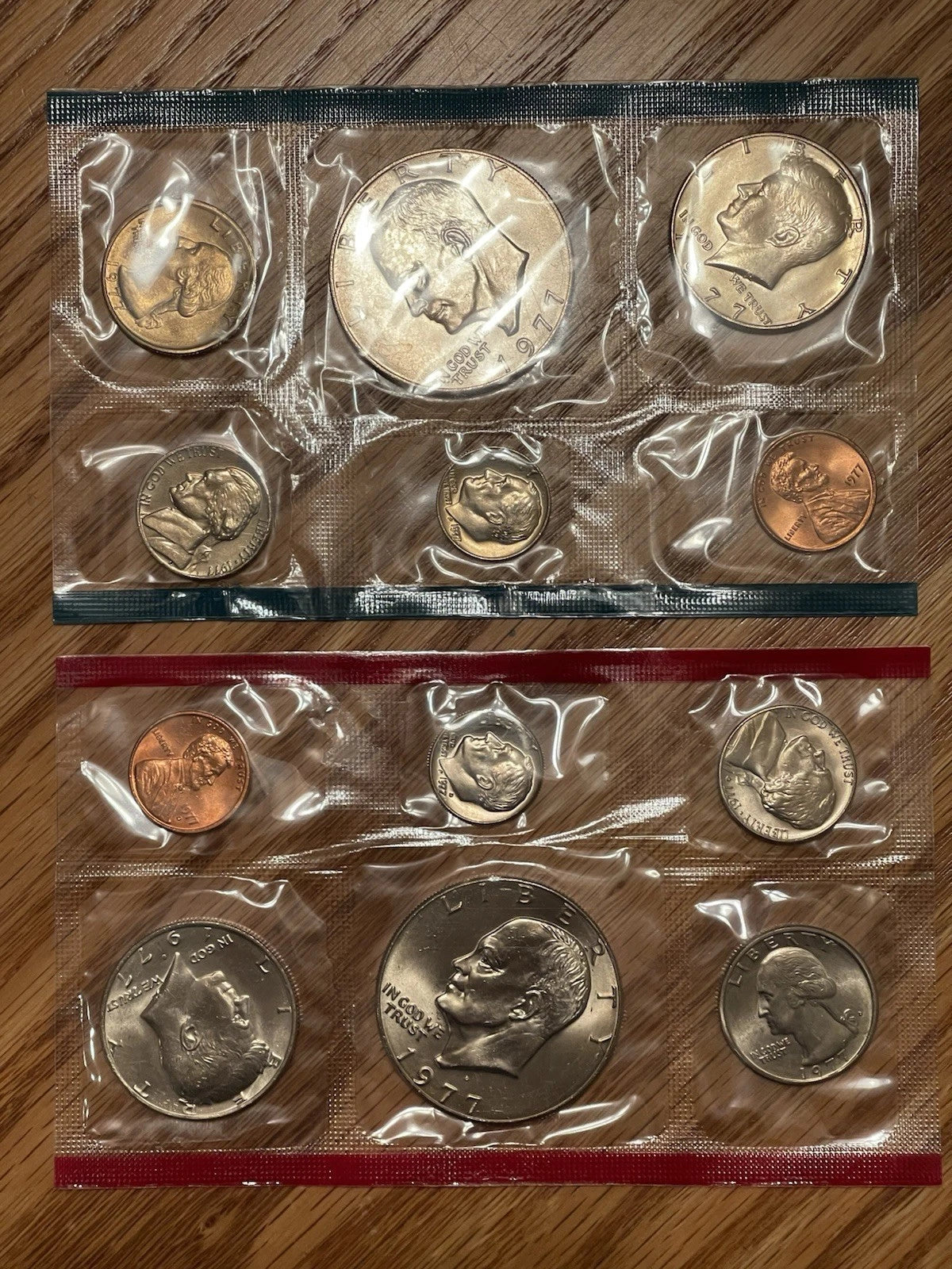 1977 P&D US Mint Uncirculated Set 12 Coins with OGP