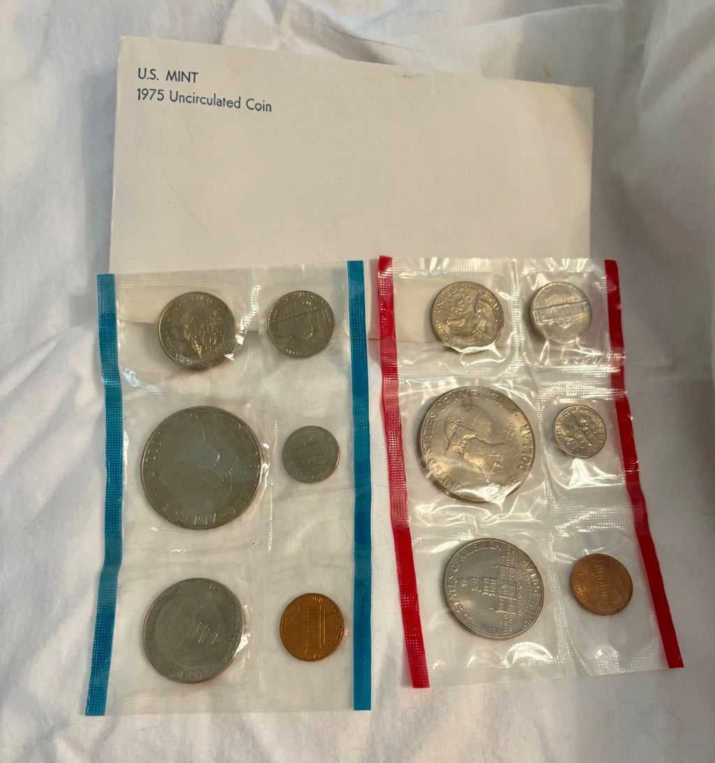 1975 P&D US Mint Uncirculated Set OGP