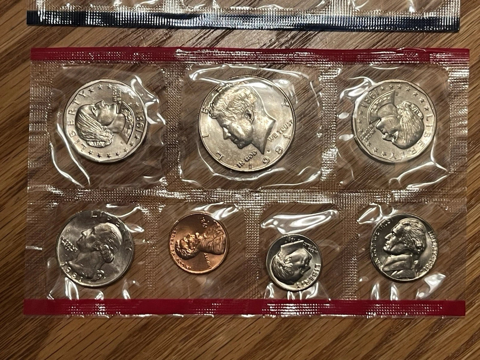 1981 P&D US Mint Uncirculated Set 11 Coins with OGP